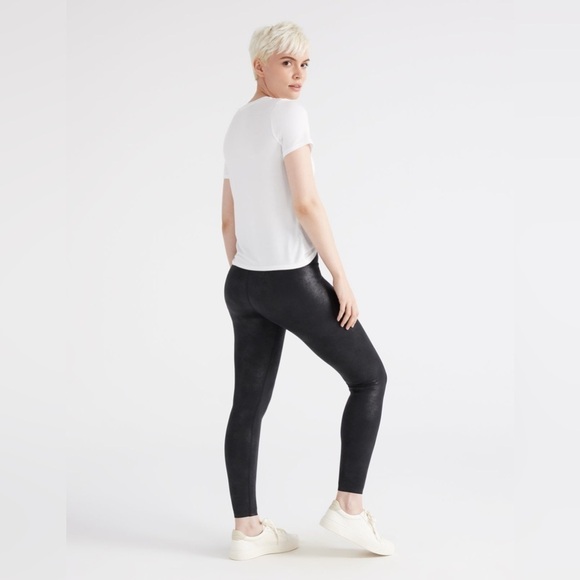 Knix High Rise Contour Waist Legging - Picture 2 of 13